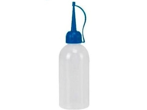 OLIATORE PLASTICA 250ml C/BECCUCCIO PRESSOL